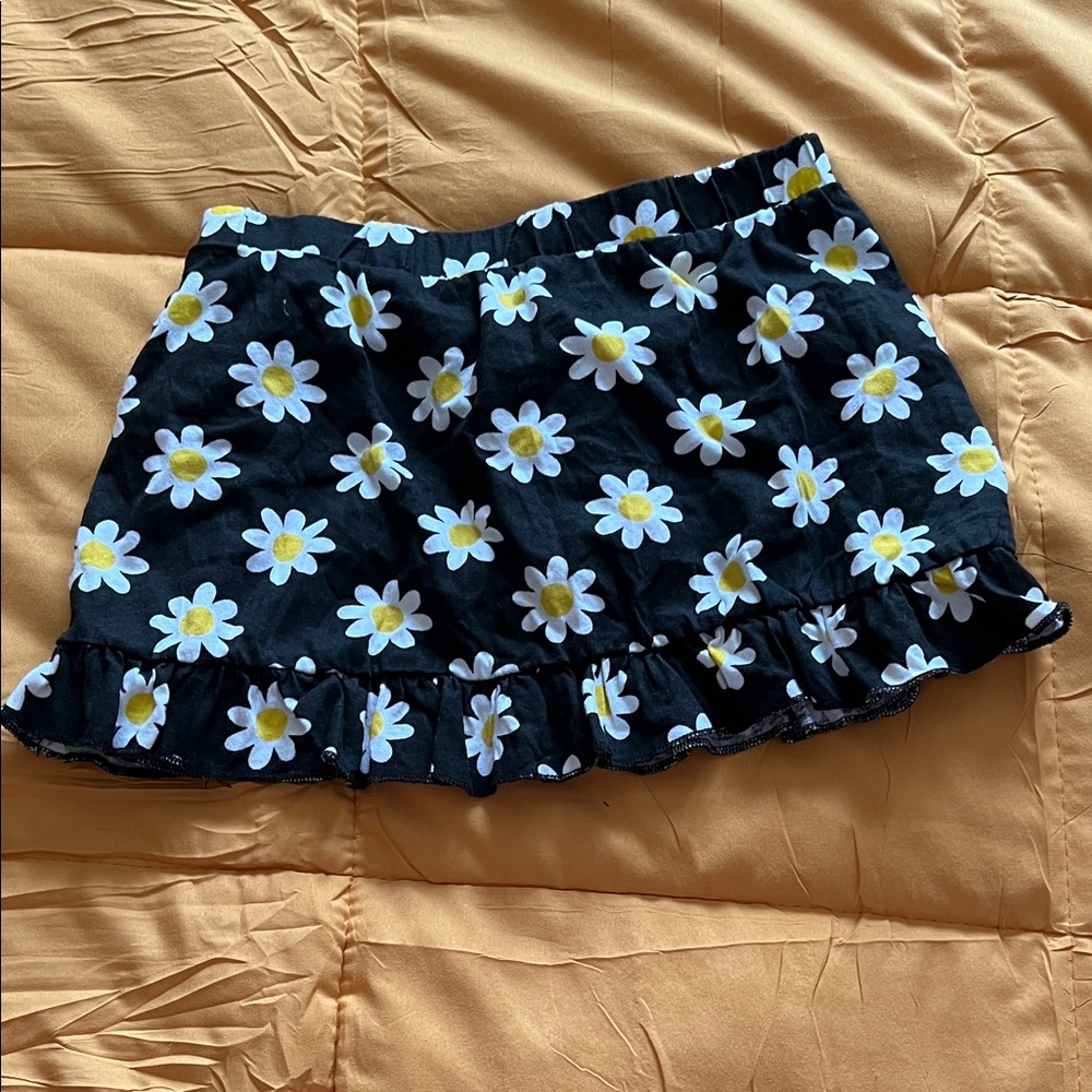 Disney Black and White Daisy Skirt